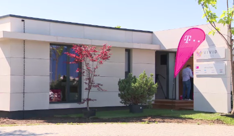(P) Telekom prezinta primul proiect de casa modulara inteligenta din Romania