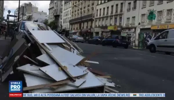 Parisul nu reuseste sa scape de mormanele de gunoaie de pe strazi. Primaria a dat 38.000 de amenzi in 2017, insa degeaba