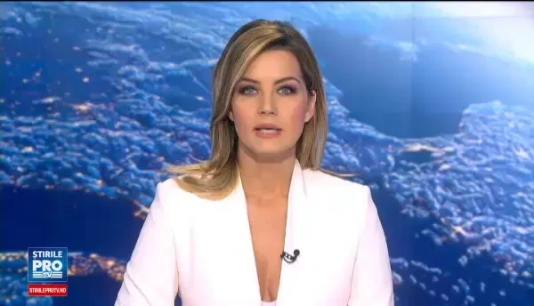 Un tramvai a ars complet in depoul din Arad in urma unui scurtcircuit. Vatmanul a reusit sa iasa la timp