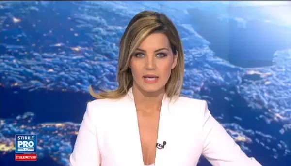 Grav accident in Bistrita. Un TIR a fost lovit in plin de un tren, din cauza greselii unui sofer de 23 de ani