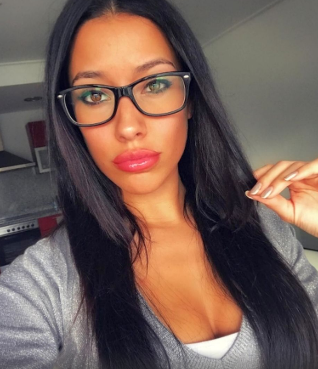 Dinamo a transferat si cea mai sexy iubita de fotbalist ;) Cum arata prietena nou-sositului Salomao. GALERIE FOTO