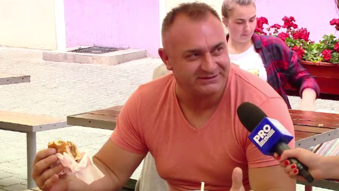 Doi din trei angajati care lucreaza la birou in Romania s-au ingrasat in ultimul an. Solutia gasita de unii angajatori