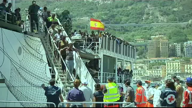 85.000 de migranti au ajuns in Italia in 2017. Localnicii sunt coplesiti, iar refugiatii, nemultumiti: "Europa nu e ca la TV"