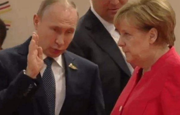 Putin şi Merkel au convenit să contribuie la reluarea eforturilor politice privind Siria