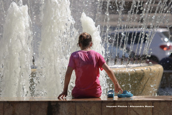 Vreme calduroasa si local caniculara. Temperaturile vor atinge si 38 de grade, insa in unele zone vor fi ploi si vijelii