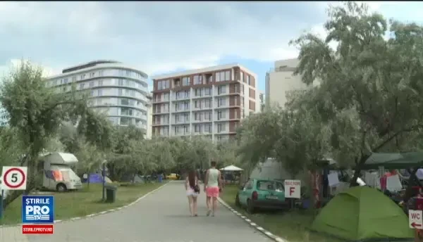 Turistii de pe litoral au cheltuit o mica avere in weekend-ul Neversea. Cat au platit pe bilete, cazare si mancare in 3 zile