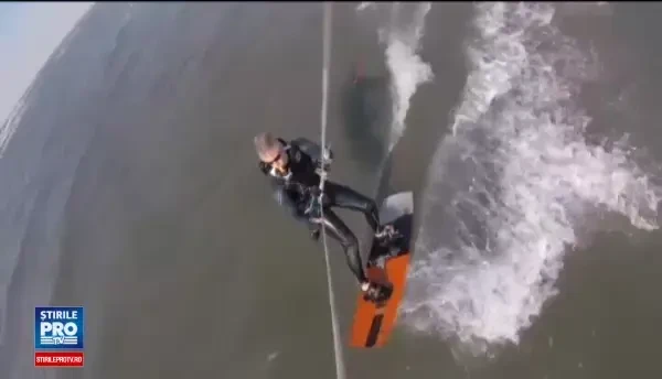 Regele Phillipe al Belgiei s-a filmat in timp ce facea kite in Marea Nordului