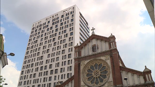 In ciuda deciziei instantei, Primaria sustine ca nu poate darama Cathedral Plaza. ARCB: "Firea se crede Pilat din Pont"