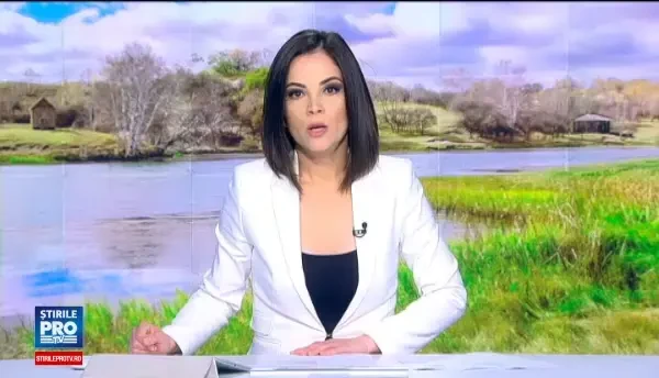 Doi pescari s-au rasturnat cu barca intr-un lac din muntii Retezat. Unul a iesit din apa, celalalt e cautat in continuare