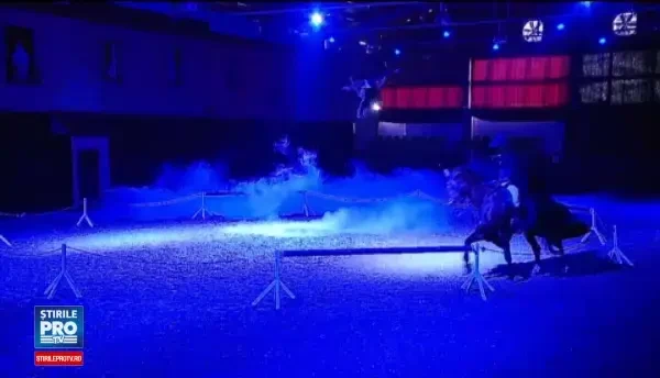 Pasionati de echitatie, 4 tineri din Australia, Spania si Franta fac spectacol in tara noastra. Caii sunt dresati la Turda