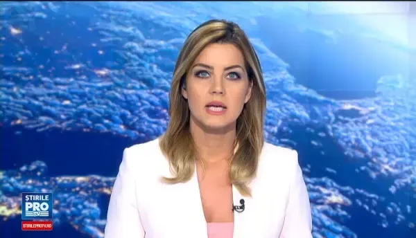 Irakieni prinsi cand treceau din Romania in Ungaria prin porumb. Refugiatii au mers pana la granita cu taxiurile