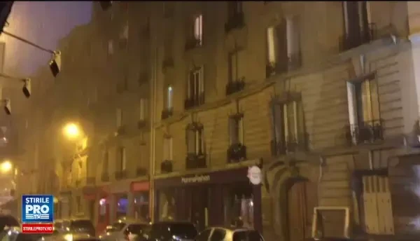 Zeci de statii de metrou din Paris au fost inchise dupa ce ploi torentiale au provocat inundatii in subteran. VIDEO