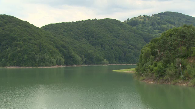 Valea Doftanei, locul din Prahova unde gasiti peisaje salbatice, una dintre ultimele paduri virgine si vestita cascavea
