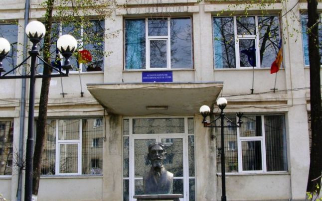 Elev din Vaslui dus la spital dupa ce ar fi fost lovit in cap de catre un instructor. Gestul care ar fi declansat scandalul