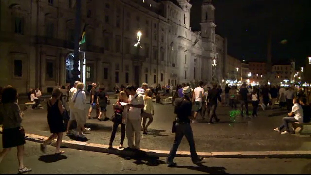 "Surpriza" pregatita de autoritatile italiene pentru turisti. Ce nu mai au voie sa faca dupa ora 22 si cat e amenda