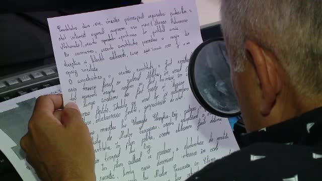 Rasturnare de situatie in cazul celor doi elevi din Dambovita, eliminati din Bac. Ce arata analiza grafologica a lucrarilor