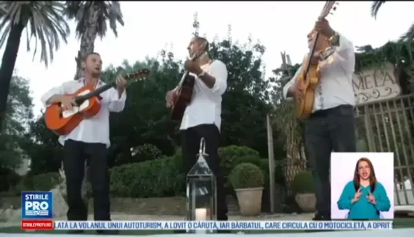 Pamela Anderson a deschis un restaurant vegan pe Coasta de Azur. Cine a lipsit de la marea inaugurare