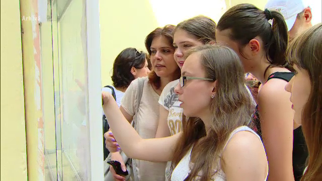 600 de elevi, unii cu medii peste 9, nu au fost repartizati la liceu. Eleva: "Am plans in hohote cinci ore incontinuu"