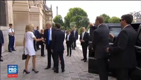 Donald Trump a ajuns la Paris. Presedintele SUA va participa alaturi de Emmanuel Macron la parada de Ziua Frantei
