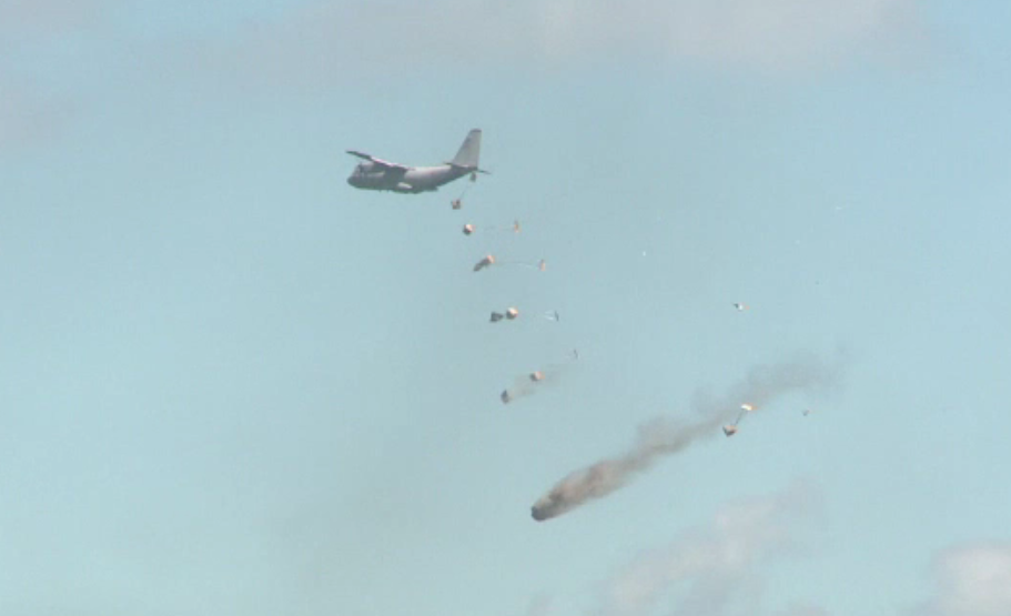 Un proiectil folosit in cadrul unui exercitiu militar romano-american din Cincu a aterizat in gradina unui localnic