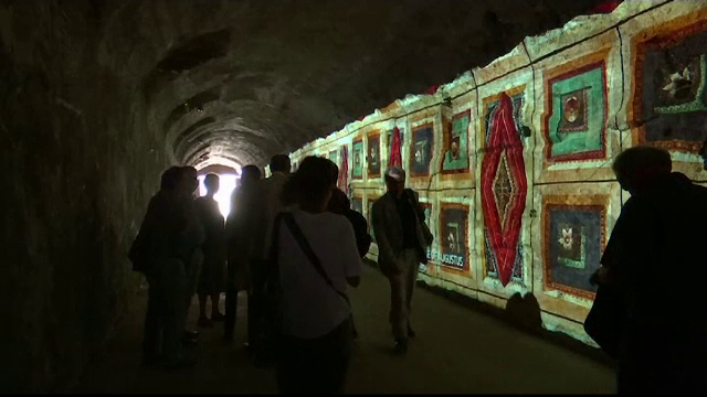 Frescele de acum 2.000 de ani, de pe Dealul Palatin, din Roma, refacute prin proiectii luminoase. Planurile autoritatilor