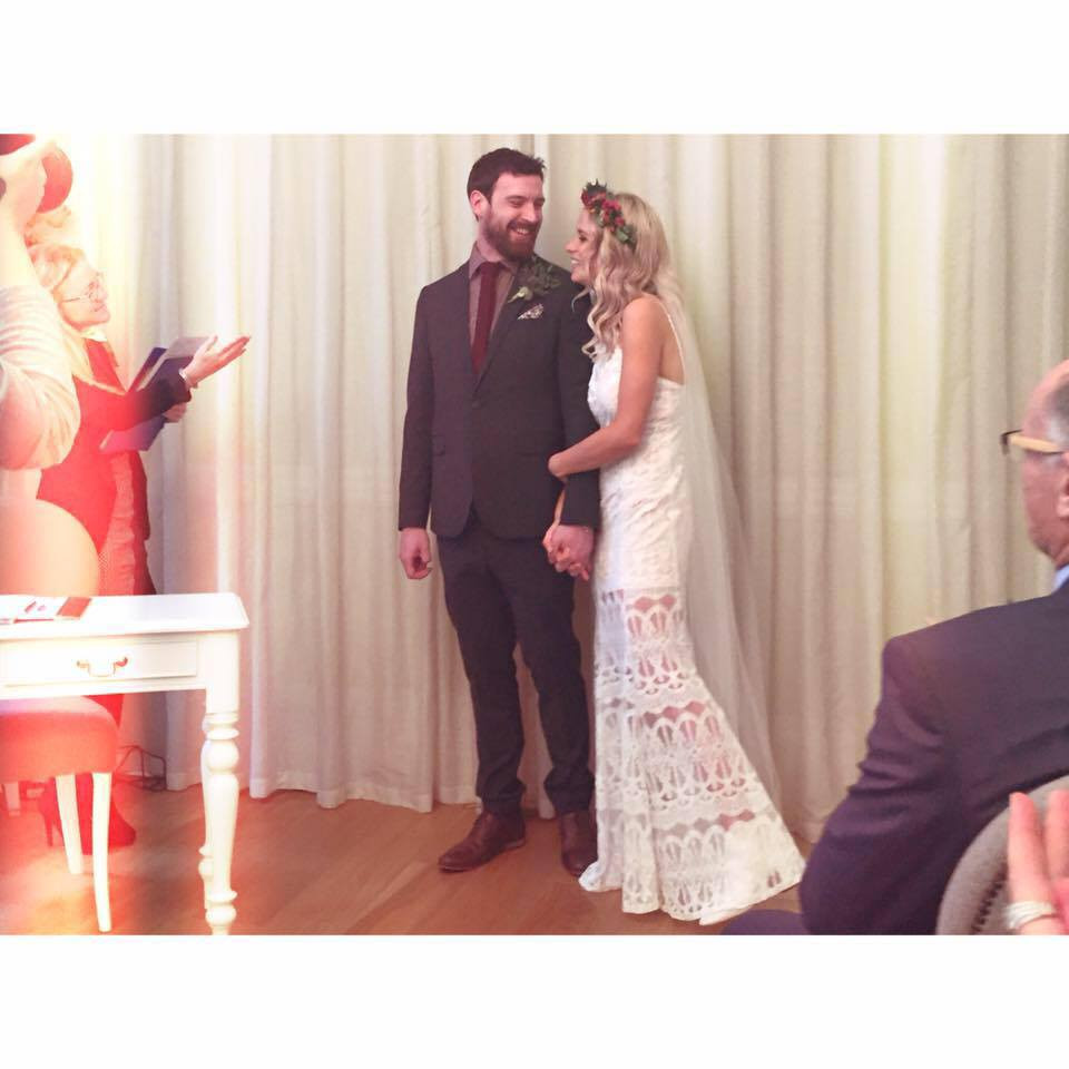 O tanara din Scotia a avut nunta visurilor ei cu numai 1000 lire, chiar daca a avut 100 de invitati. Cum a reusit