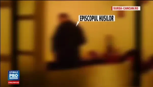 Preotul care apare in inregistrarea indecenta este Episcopul Husilor. Enoriasa: M-a scarbit. Era hapsan