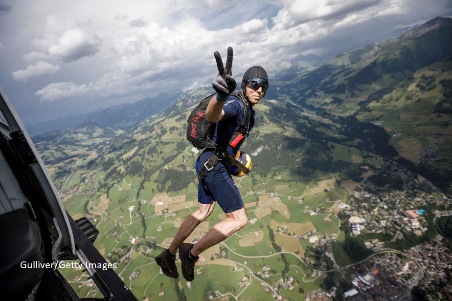 Mesajul macabru pe care un parasutist i l-a trimis sotiei, chiar inainte de salt. "Voi ajunge intr-un loc minunat"