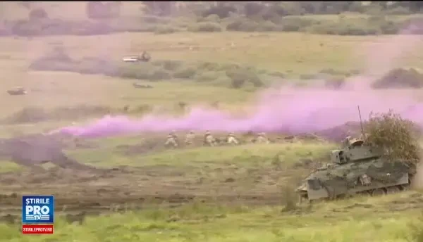 Klaus Iohannis, la cel mai mare exercitiu NATO din acest an, desfasurat in Romania. E bine ca inamicul sa fie surprins