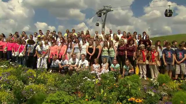 Gemenii din Germania sunt sarbatoriti la Berlin. 60 de perechi au participat la parada dedicata lor