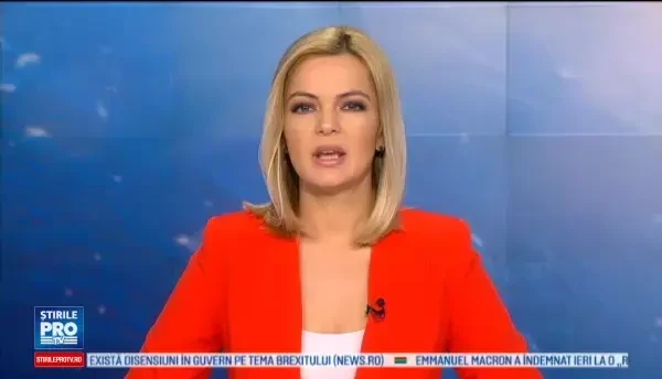 O persoana a murit si trei au fost ranite, dupa ce au intrat cu masina intr-un cap de pod si s-au rasturnat