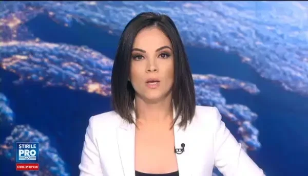 Doua avioane au aterizat de urgenta in aceasta dimineata pe Aeroportul Otopeni. Ambulantele SMURD, chemate sa intervina