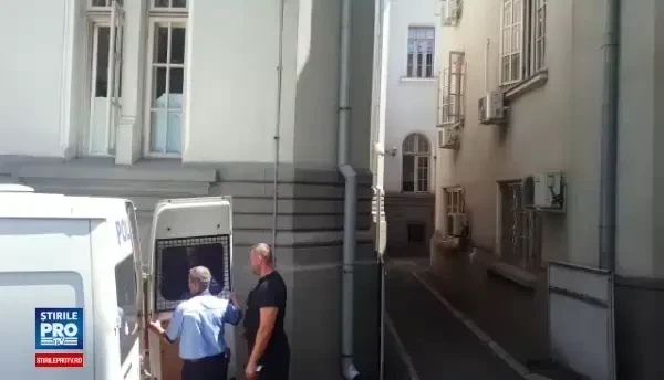 Cristian Boureanu a fost trimis in judecata pentru ultraj, dupa scandalul cu politia. De ce este acuzata prietena sa