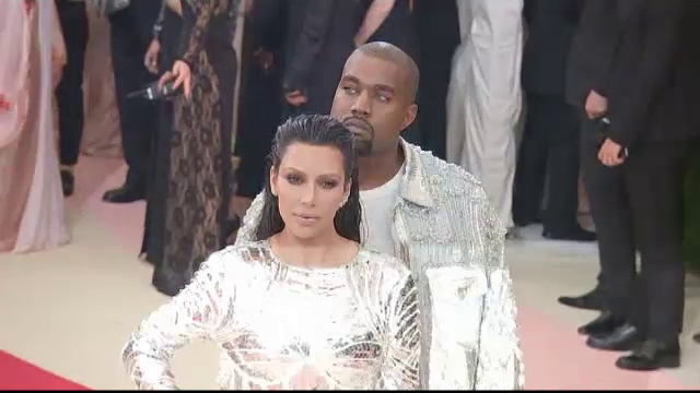 Forbes a dat publicitatii o lista a celor mai bine patiti realizatori TV din SUA. Locul 1, salariu anual de 79 de milioane