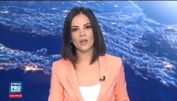 O locomotiva care tracta sapte cisterne cu butan a luat foc in mers, in Timis. ISU a reusit sa stinga rapid flacarile