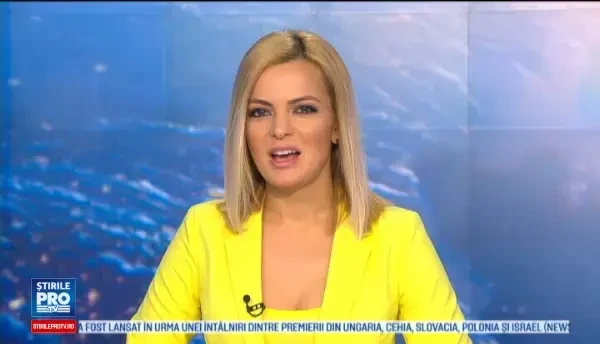 Un barbat s-a salvat in ultima clipa din masina care a ars complet. De la ce a pornit incendiul