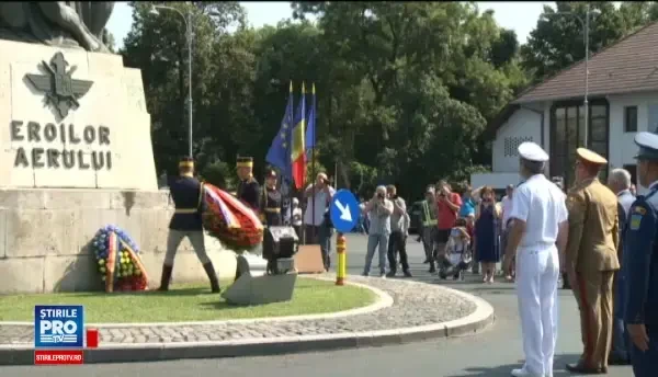 Ziua Aviatiei, sarbatorita fara presedintele Iohannis. Adrian Tutuianu spune ca nu a mai ajuns invitatia la el