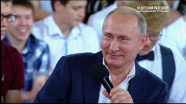 Reactia lui Vladimir Putin, intrebat de un elev ce planuri are dupa ce nu va mai fi presedinte