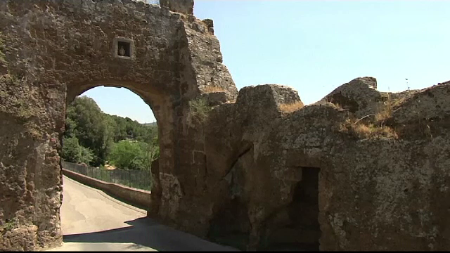 Metoda folosita de statul italian pentru a restaura obiectivele turistice. Cum poate inchiria oricine un castel