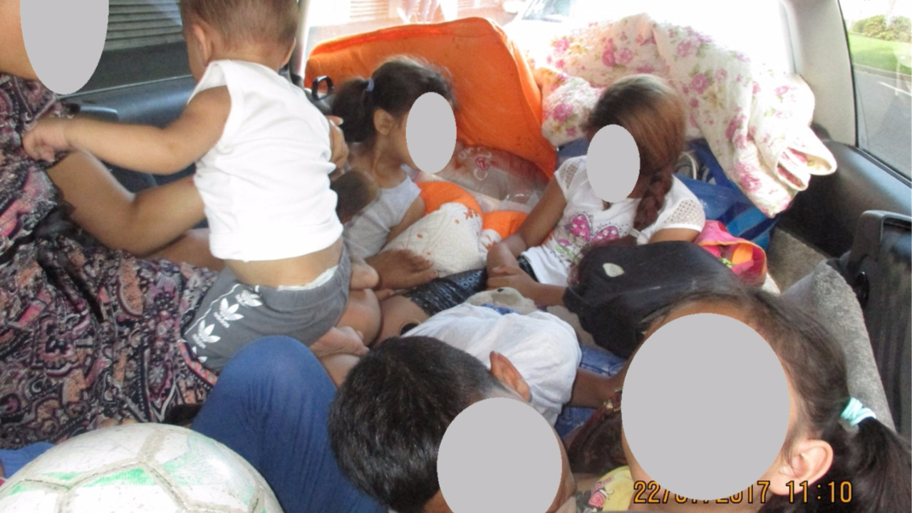 Un roman i-a lasat muti de uimire pe politistii din Germania. Ce transporta barbatul in portbagajul masinii. FOTO