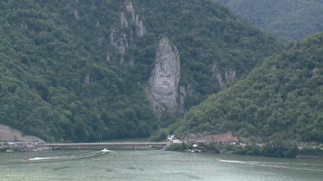 Investitiile facute de Romania si Serbia in Clisura Dunarii, cu fonduri UE. Reactiile turistilor care viziteaza ambele maluri