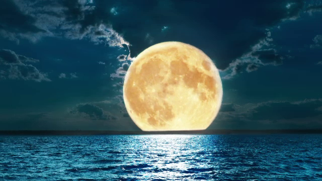 Sub suprafata arida si neprimitoare, Luna ascunde rezerve surprinzator de mari de apa. Descoperirea cercetatorilor americani