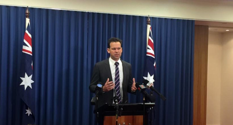 Un ministru australian a demisionat in urma unui gest facut de mama sa. "Habar nu aveam, s-a intamplat cand aveam 25 de ani"