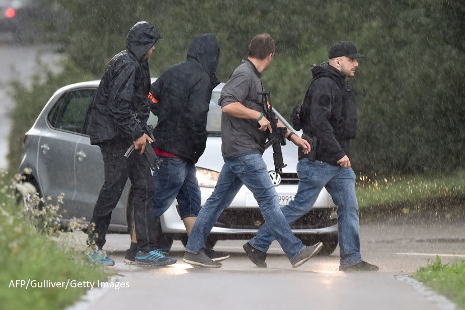 Autoritatile elvetiene l-au arestat pe principalul suspect al atacului cu drujba. Ce condamnari mai are barbatul