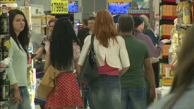 Autoritatile confirma standardele duble, dupa campania Stirilor ProTV. Ce contine parizerul german fata de cel vandut la noi