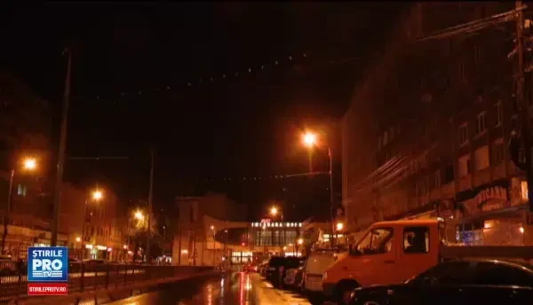 Romanii nu isi pun paratrasnete pentru ca nu-i obliga legea. Proprietarii de imobile se bazeaza pe vecini si pe Dumnezeu