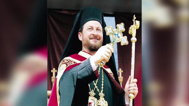 Sfantul Sinod, in fata unei caz fara precedent. Preotul care s-ar fi iubit cu episcopul de Husi: "Totul este o inscenare"