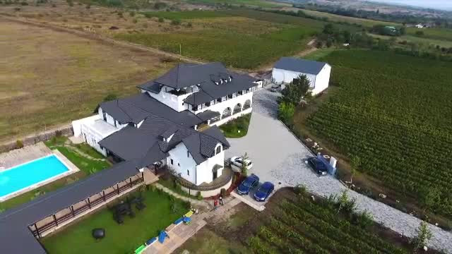 Conace de vanzare, cu preturi care pornesc chiar si de la 50.000 euro. De ce sunt cautate de tot mai multi oameni de afaceri