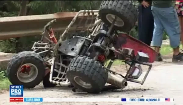 A intrat cu ATV-ul in parapetele unui pod si a cazut in Somes. Tanarul din Bistrita-Nasaud se zbate intre viata si moarte