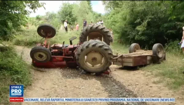 Un barbat din Iasi a murit strivit de propriul tractor. Manevra gresita pe care a facut-o